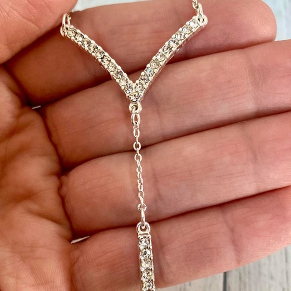 Avon Necklace and bracelet set - Picture 8 of 9